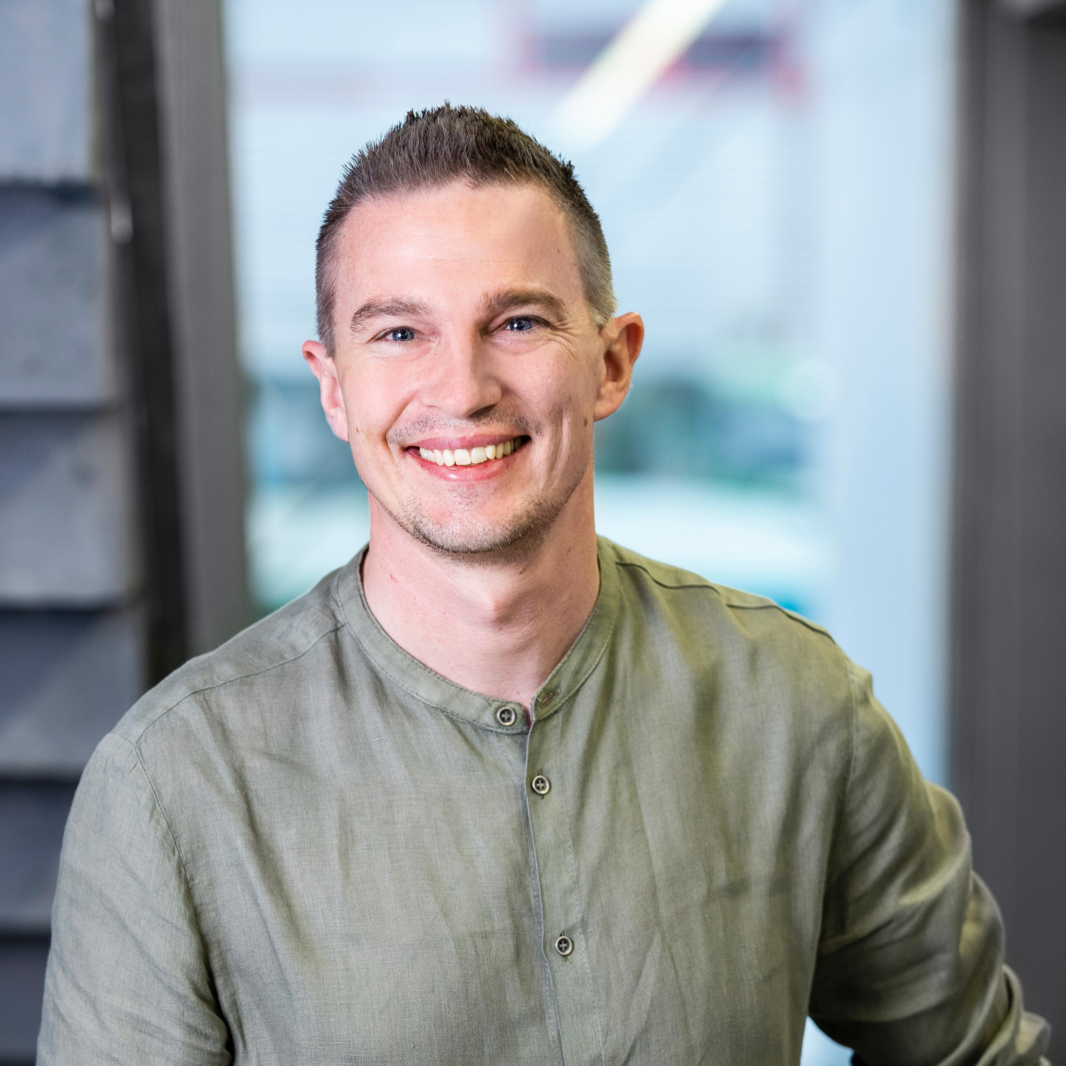 21-11 BB_Christian_Feuz_25_klein.jpg 21-11 BB_Christian_Feuz_25_klein